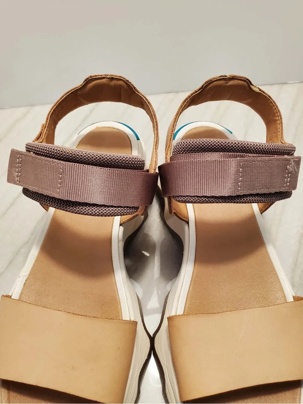 Sorel Kinetic Impact Y-Strap High Sandals Size 6